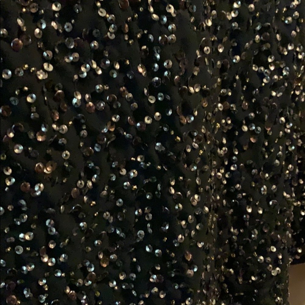 ❌SOLD❌Sparkly Crop Top - Picture 2 of 4